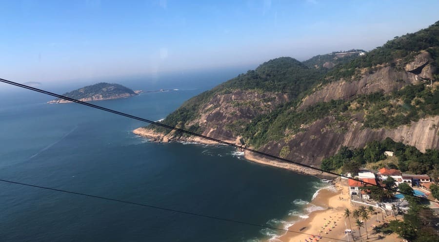 Bondinho Pão de Açúcar e a vista da Praia Vermelha.