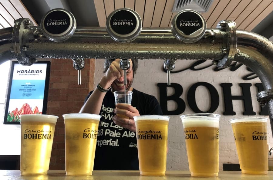 Chopp de boas-vindas na Cervejaria Bohemia
