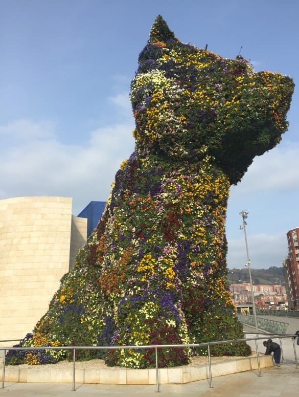 Roteiro de 3 dias em Bilbao: escultura do cachorro Puppy.