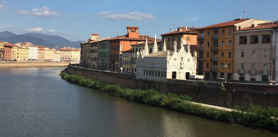 Pisa em bate e volta de Florença: Rio Arno.