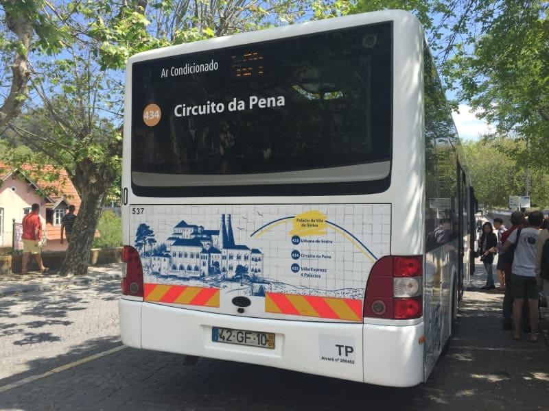 ônibus turístico de Sintra: locomoção entre o centro histórico e as principais atrações turísticas