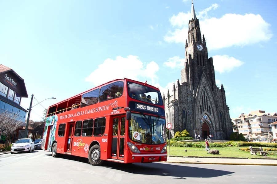 Bustour ônibus turístico em Gramado e Canela