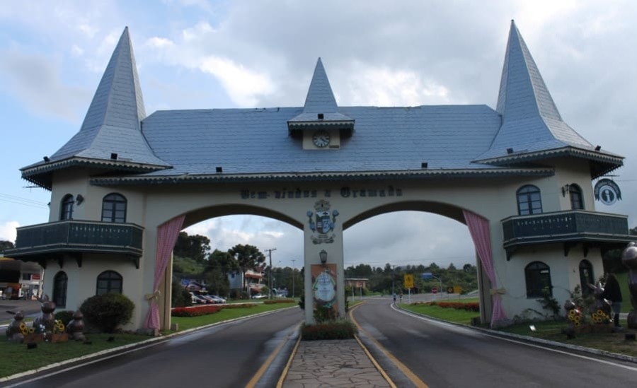 Portal de entrada de Gramado via Taquara