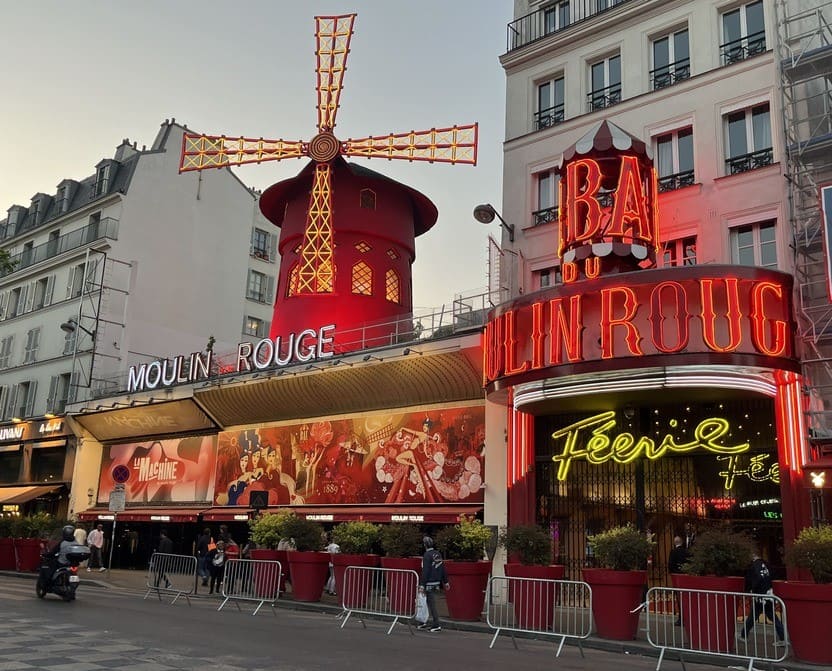 Roteiro de 1 dia em Montmartre com parada no Moulin Rouge