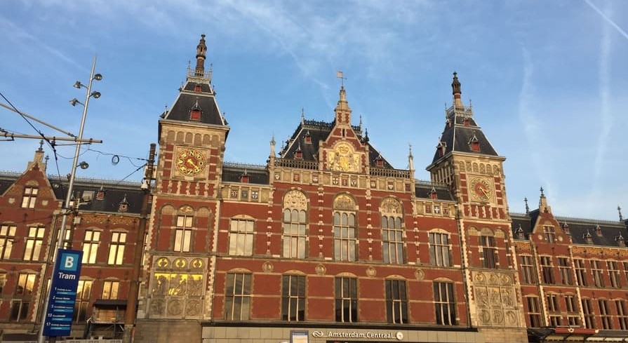 Roteiro de 3 dias em Amsterdã - acesso à estação central