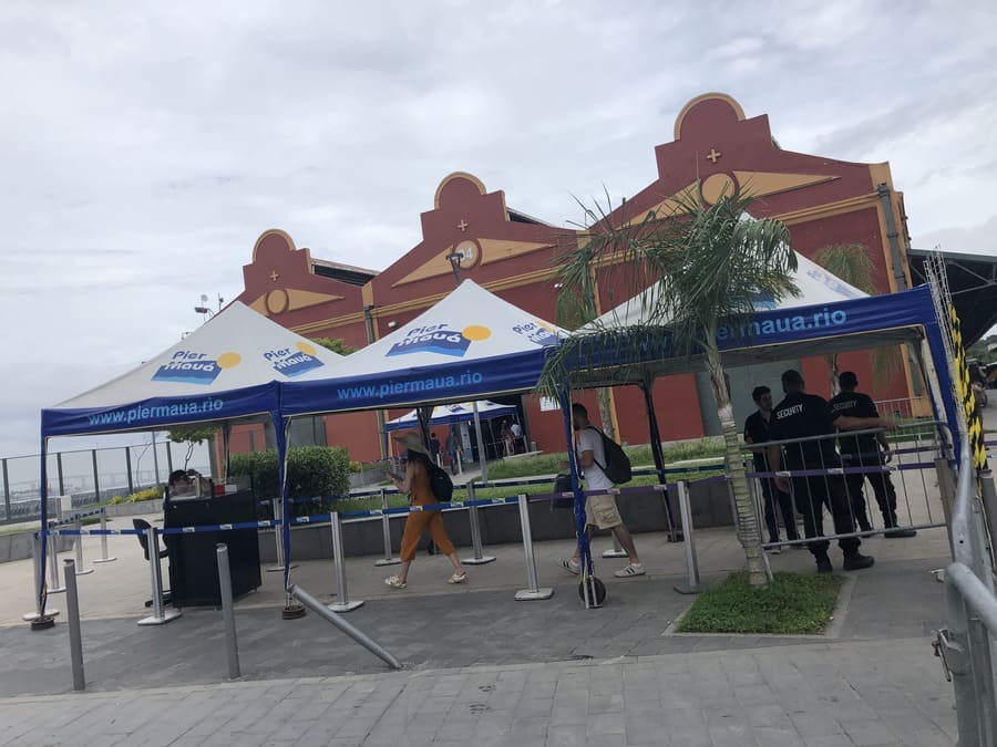Viagem de cruzeiro pelo Brasil com embarque no Píer Mauá no Rio de Janeiro