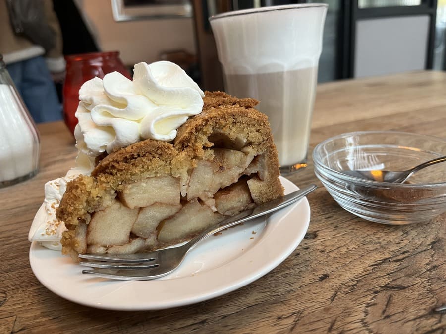 City Tour em Amsterdam para Brasileiros com parada no Café Winkel 43