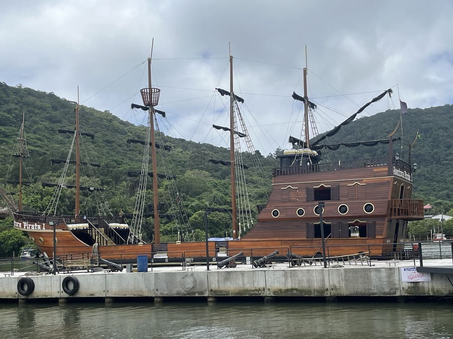 o que fazer em Balneário Camboriú em uma parada de cruzeiro: Passeio no Barco Pirata