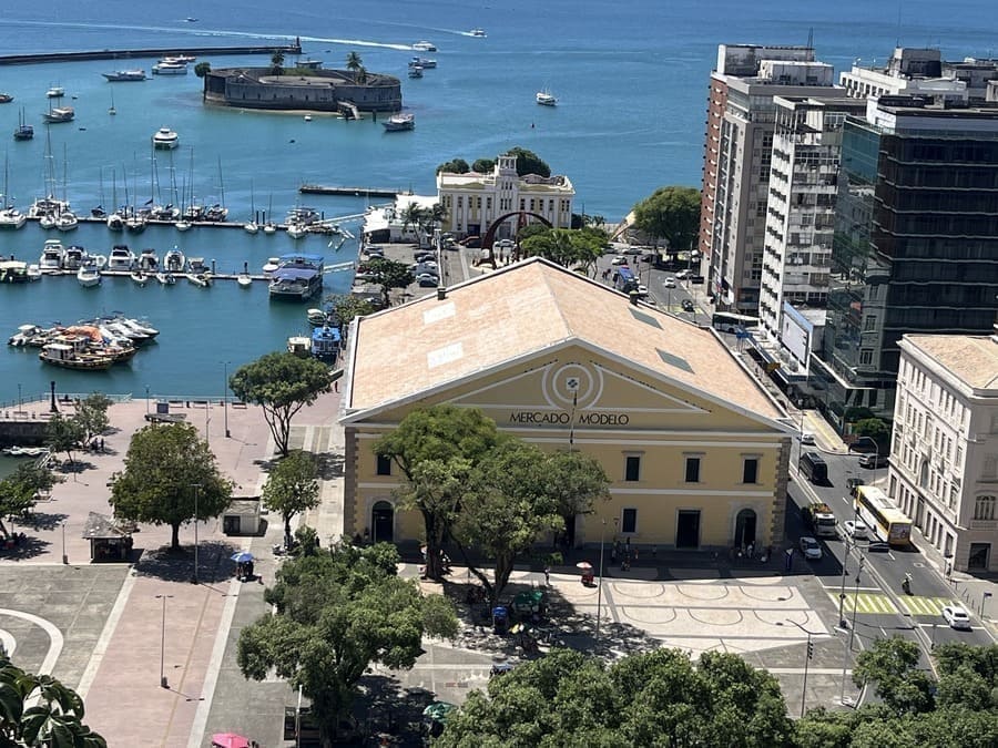 Mercado Modelo fotografado durante o Tour histórico panorâmico em Salvador
