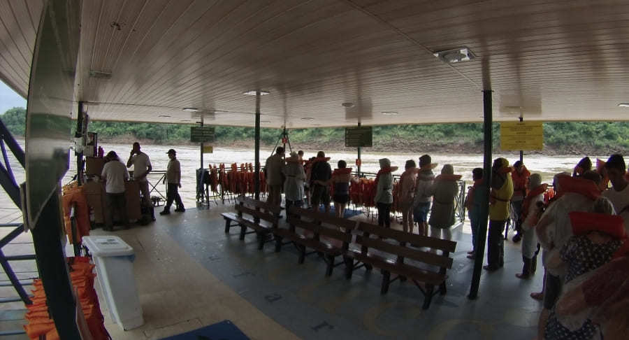 Tourists boarding the boat for the Macuco Safari Boat Ride